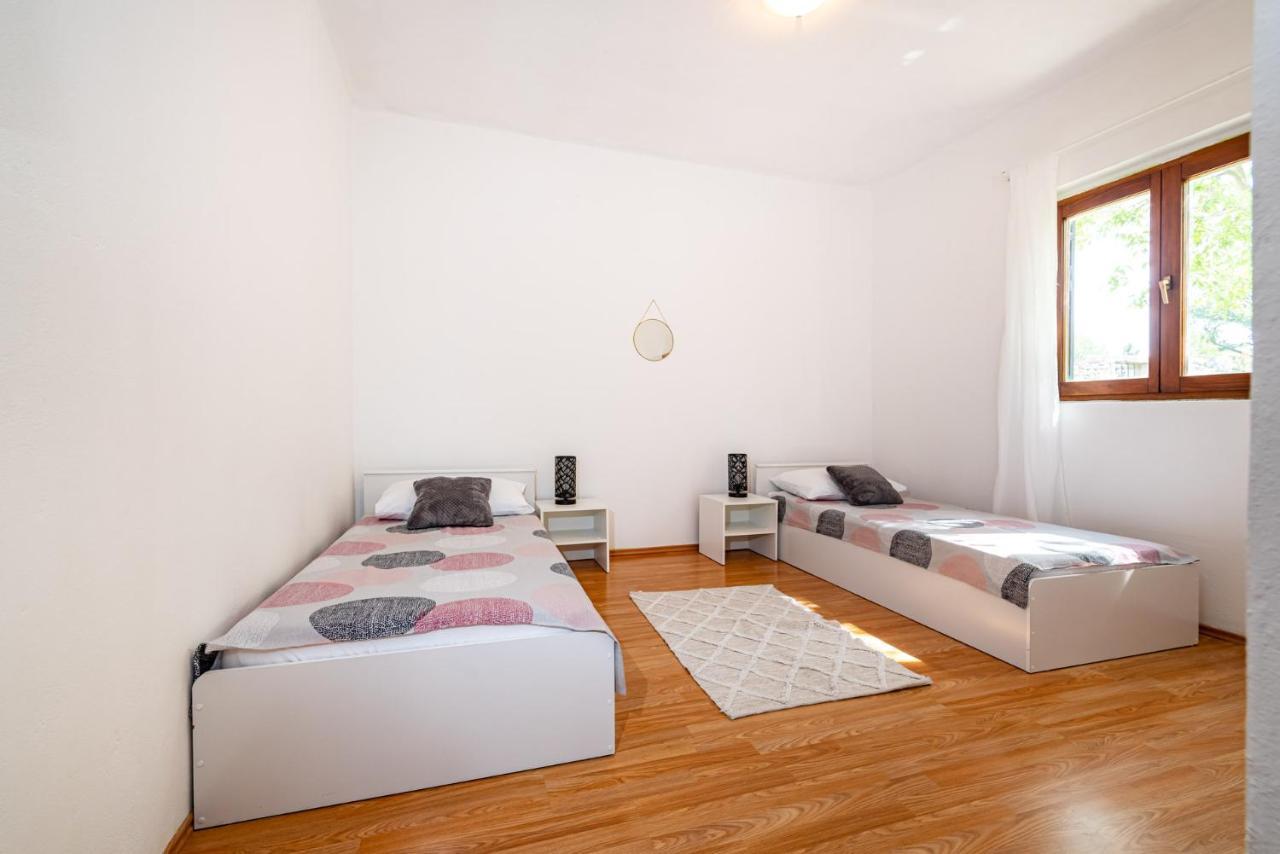Apartment Marija Novigrad  Extérieur photo